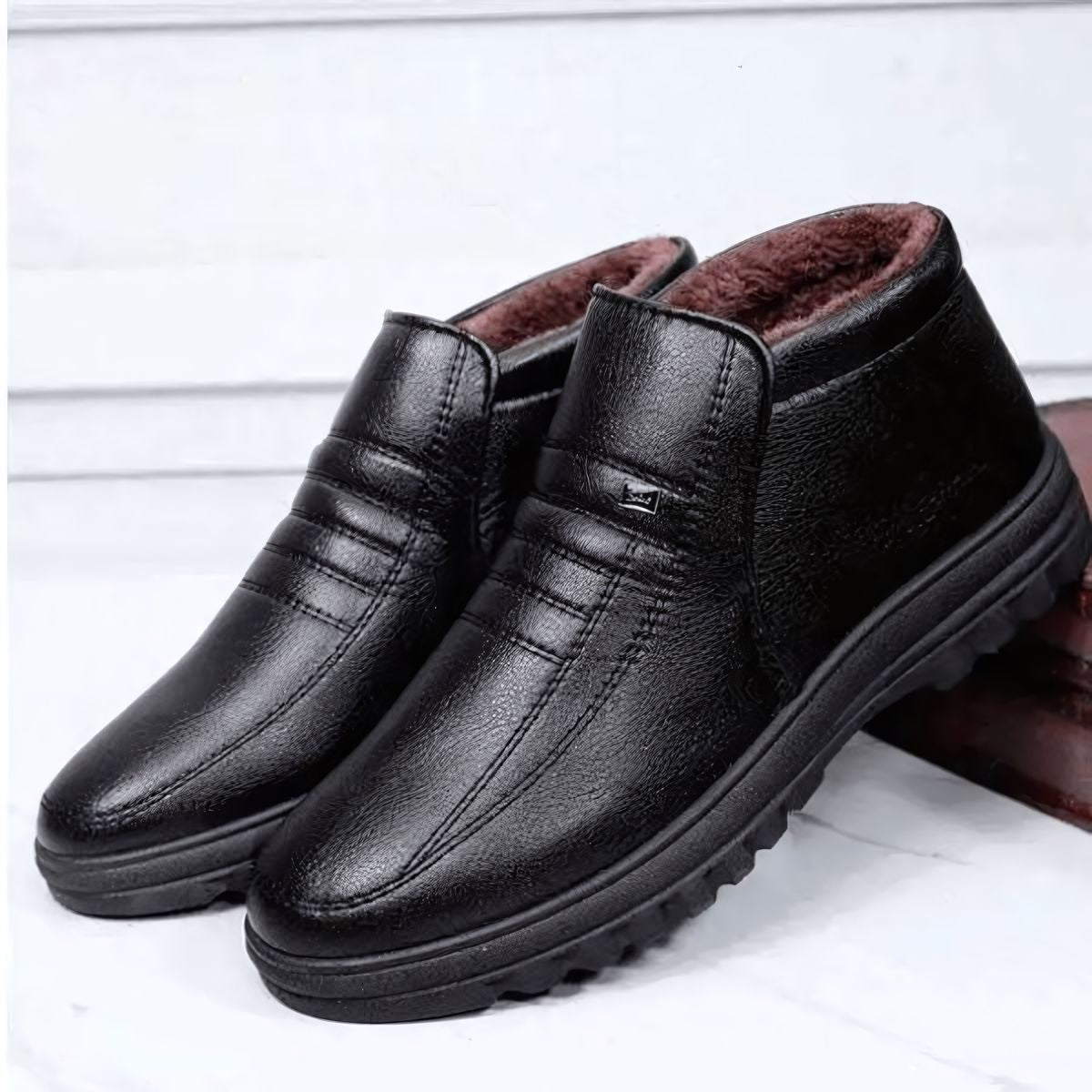 Bota Masculina de Inverno Fenric Forrada em Lã