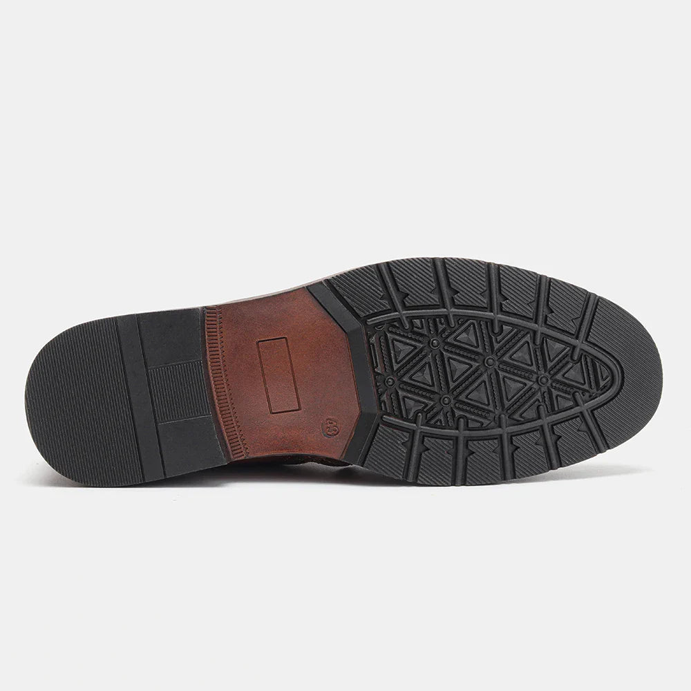 Bota de Couro com Interior Forrado