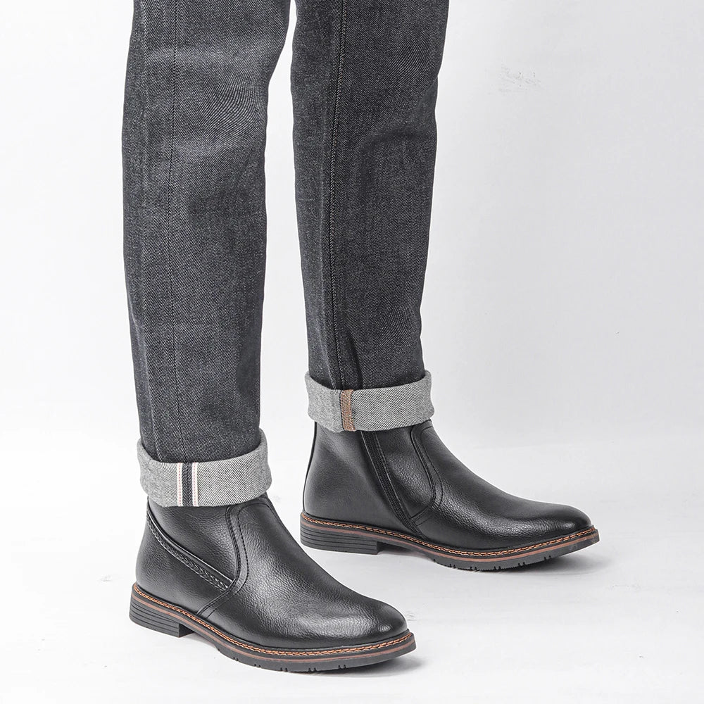 Bota de Couro com Interior Forrado